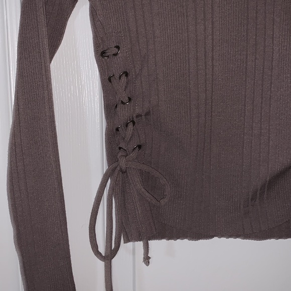 Cropped top - Picture 3 of 3